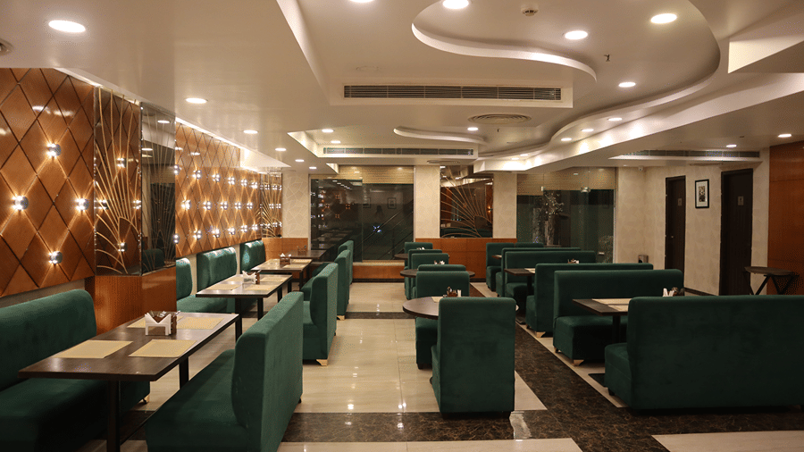 restaurant 2