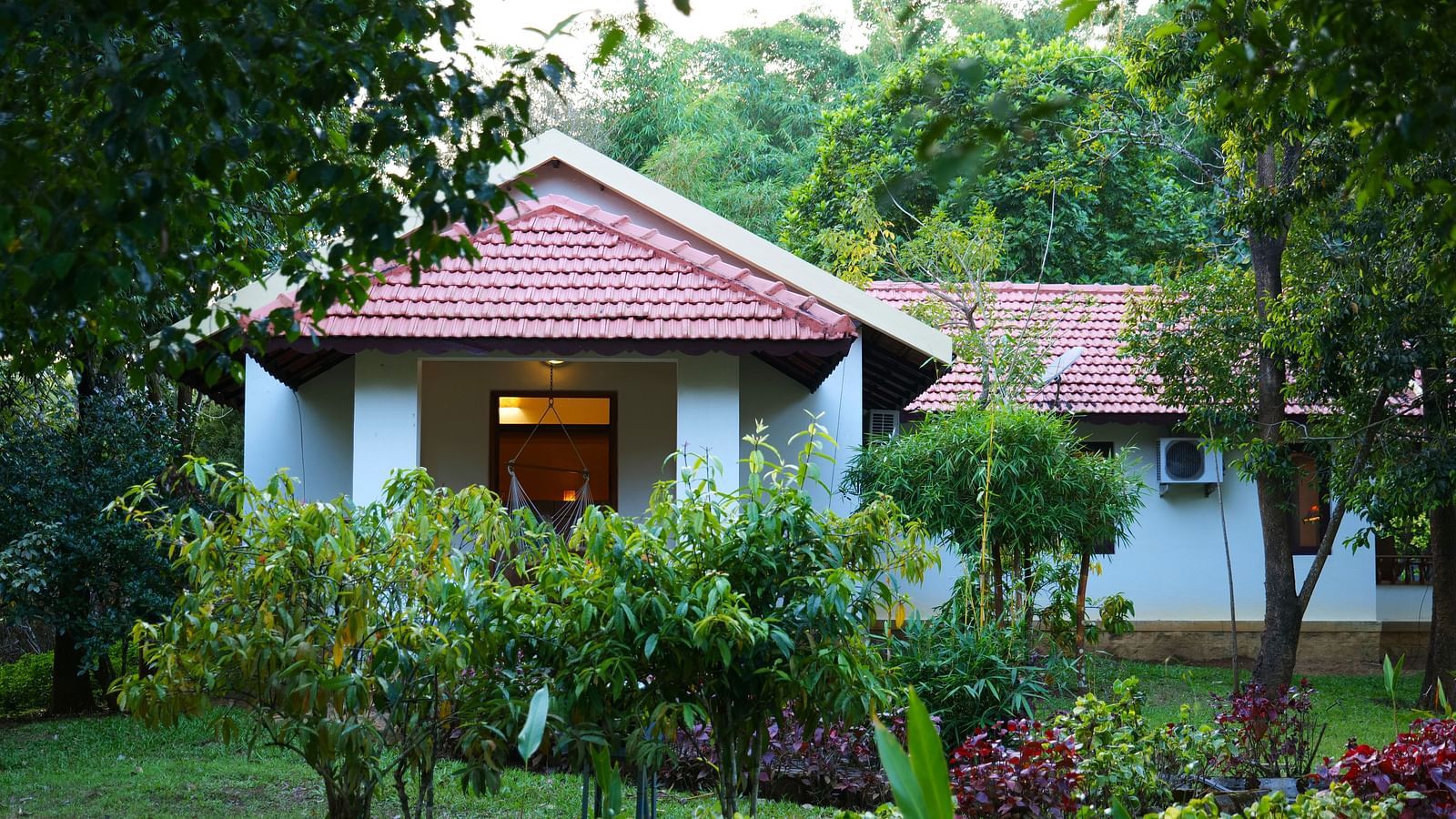 kadkani rooms view iroecr