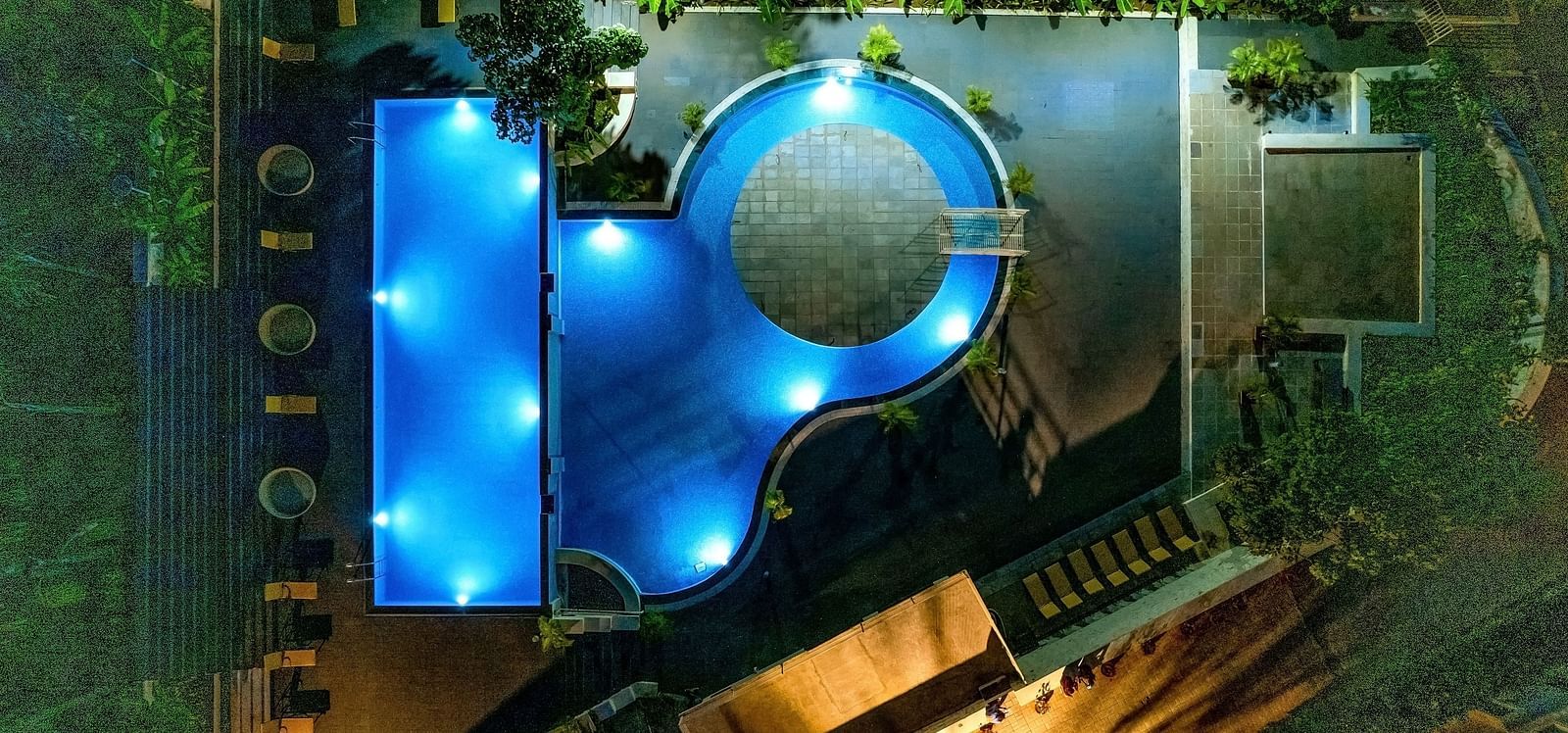 22 - Swiming pool