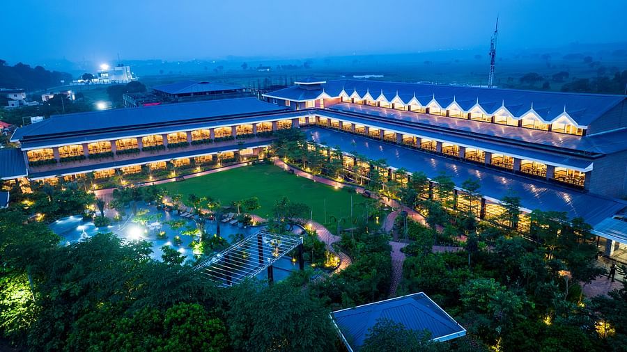 Facade of Mayfair Oasis Resort & Convention, Jharsuguda 6