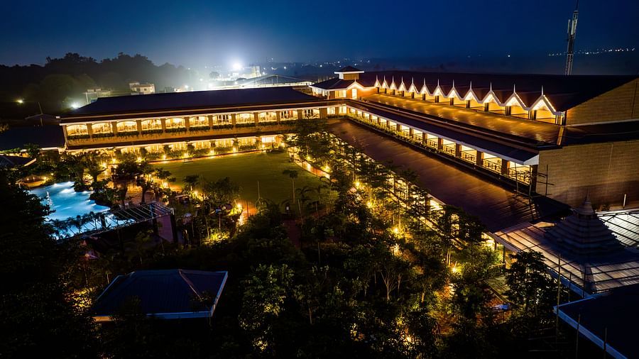 Facade of Mayfair Oasis Resort & Convention, Jharsuguda 9