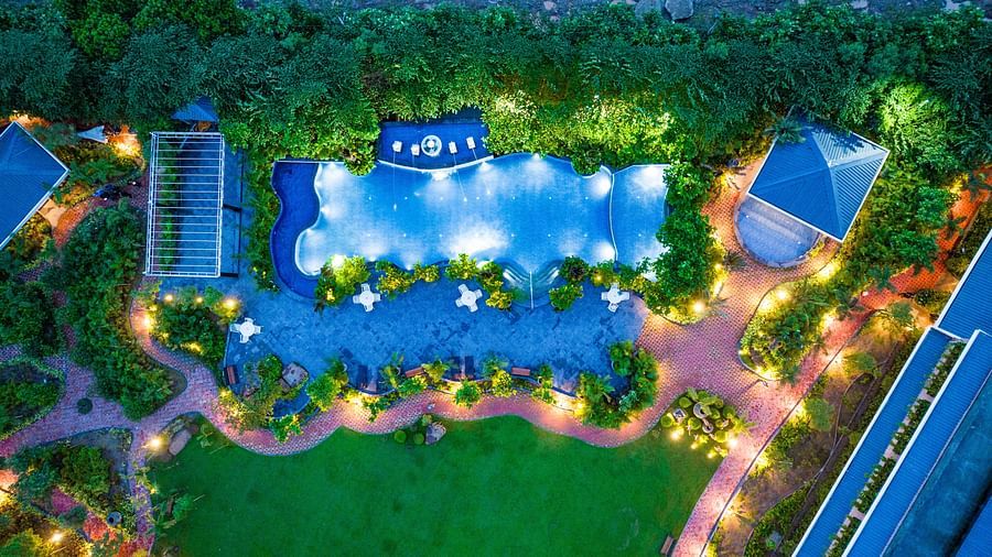 Swimming Pool at Mayfair Oasis Resort & Convention, Jharsuguda 11
