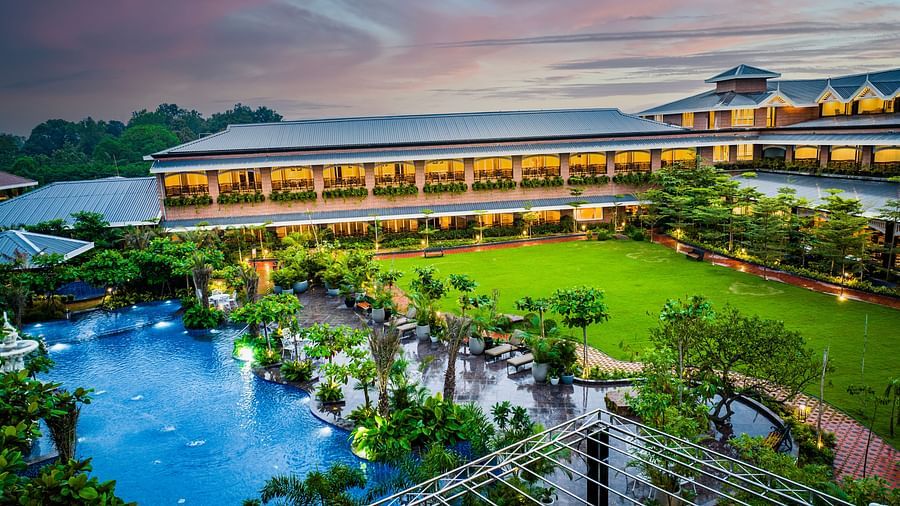 Swimming Pool at Mayfair Oasis Resort & Convention, Jharsuguda 2