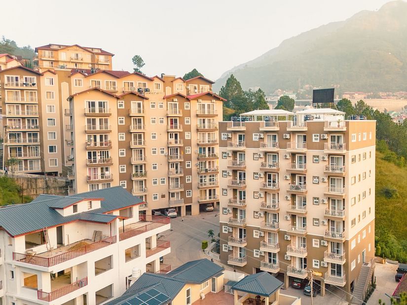 Facade view of Montclair Ananta, Elite during the day.