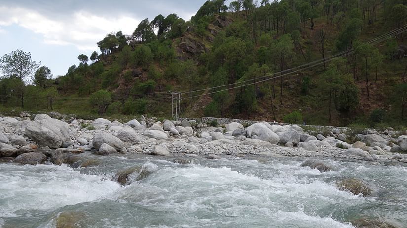 Neugal Khad - Water streaming down the rocks