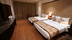 Premium Quadruple Room With Pool Or City View.1