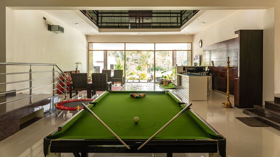 A pool table in the centre at the indoor sports room - Mastiff Select Terrain