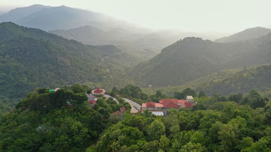An aerial view of the mountains in Kakkadampoyil