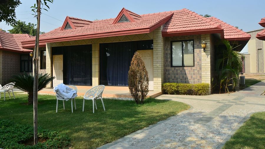 Cottages Banner 6