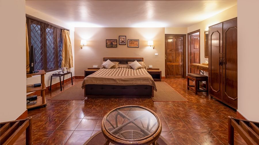 Luxury Suite Bedroom 2