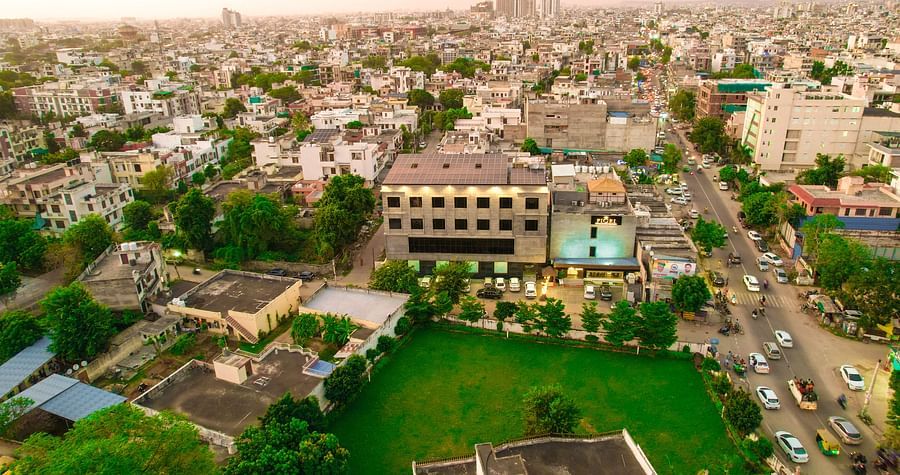 alt-text Top View of the Facade of Fiori Hotel, Jaipur