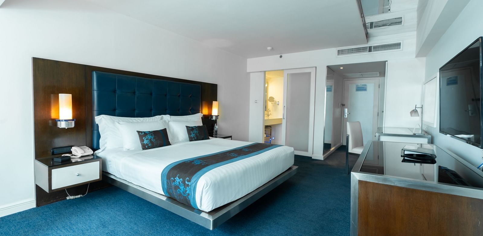 Gold King 3 - Night Hotel Bangkok bfoehp