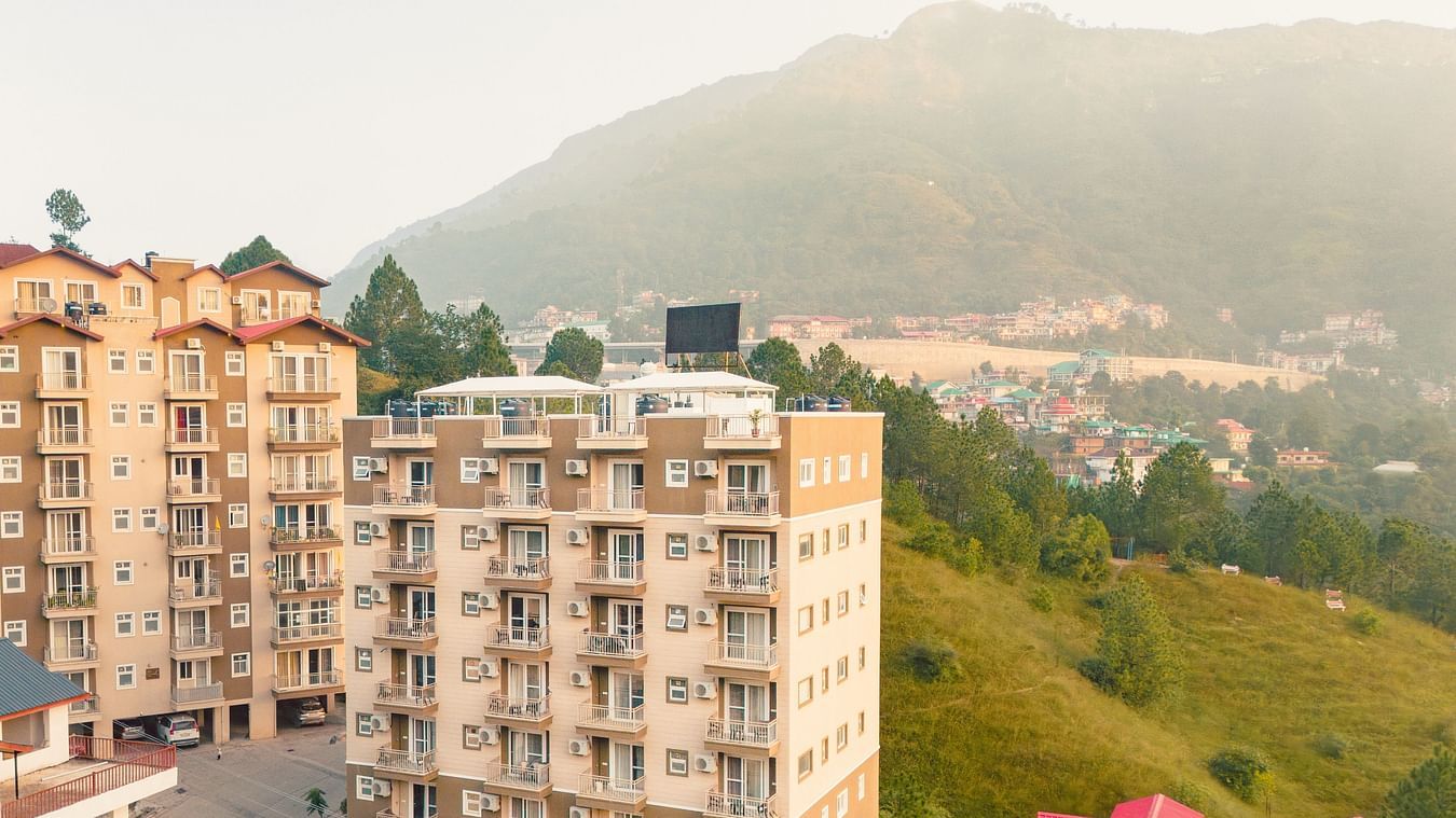 Facade view of Montclair Ananta, Elite during the day.