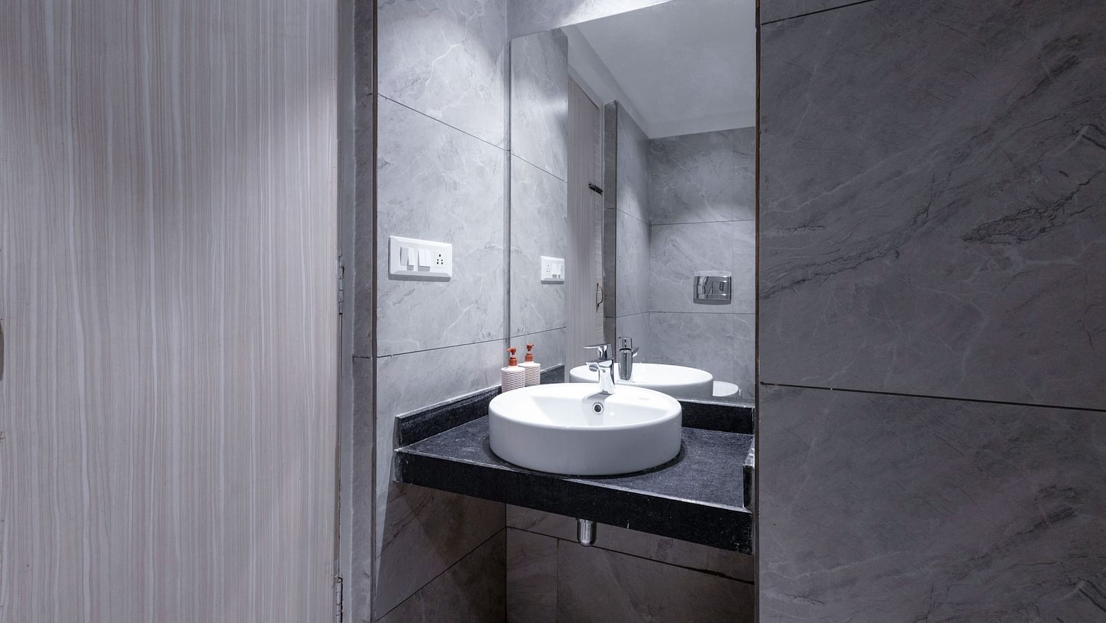 30 Bathroom7 0Z9A9543