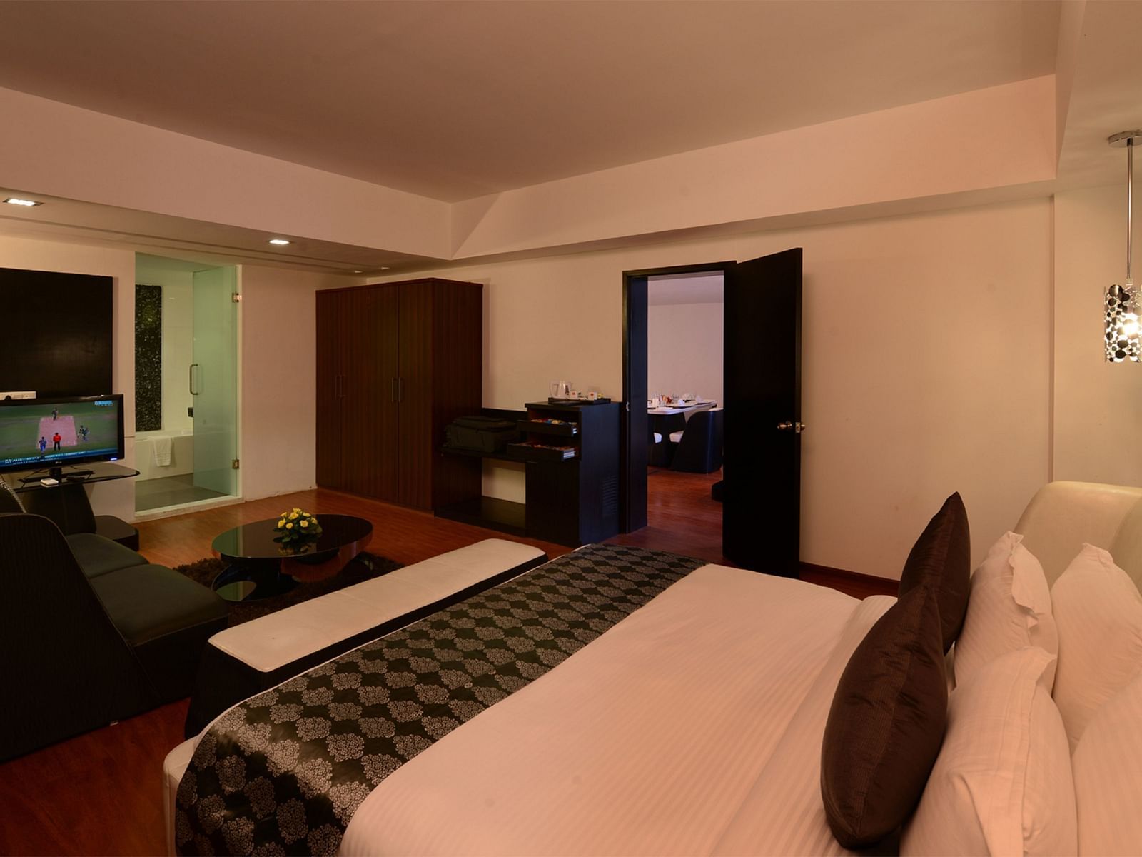 Exe Suite Room Bed Room