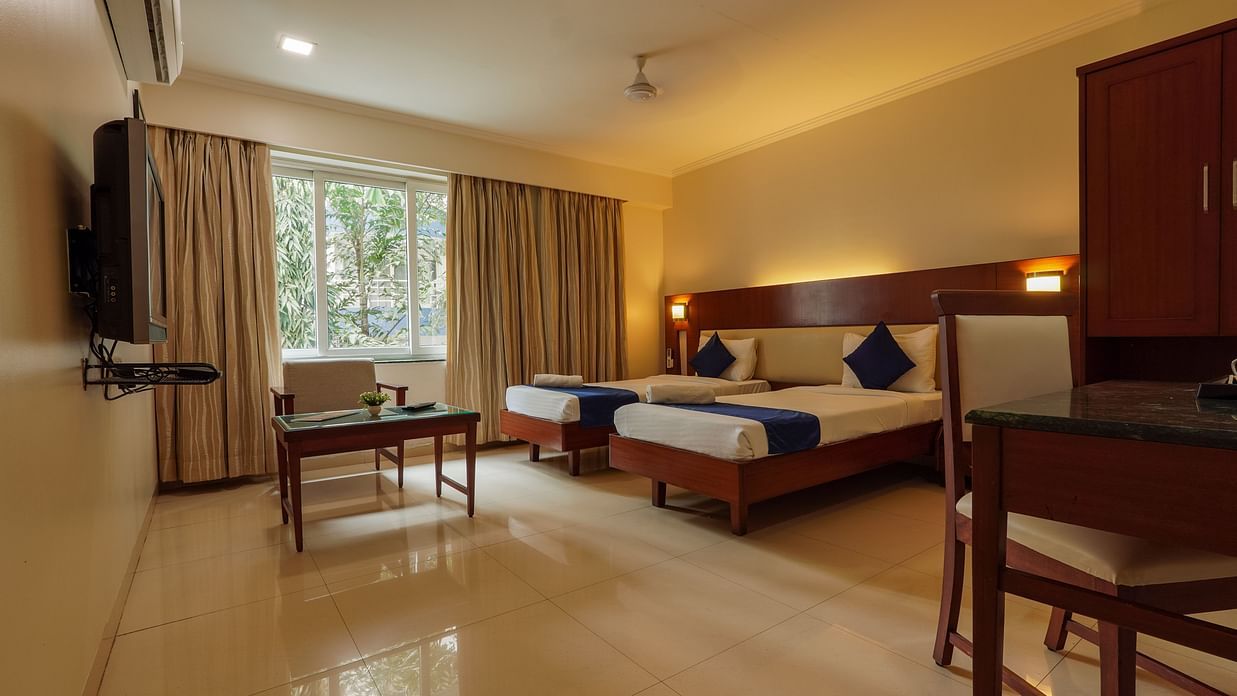 Twin room with double beds