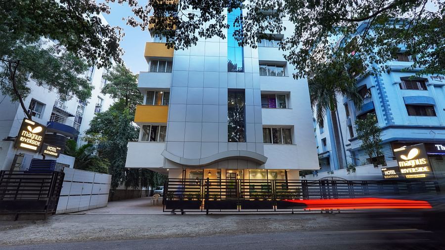 Hotel facade 