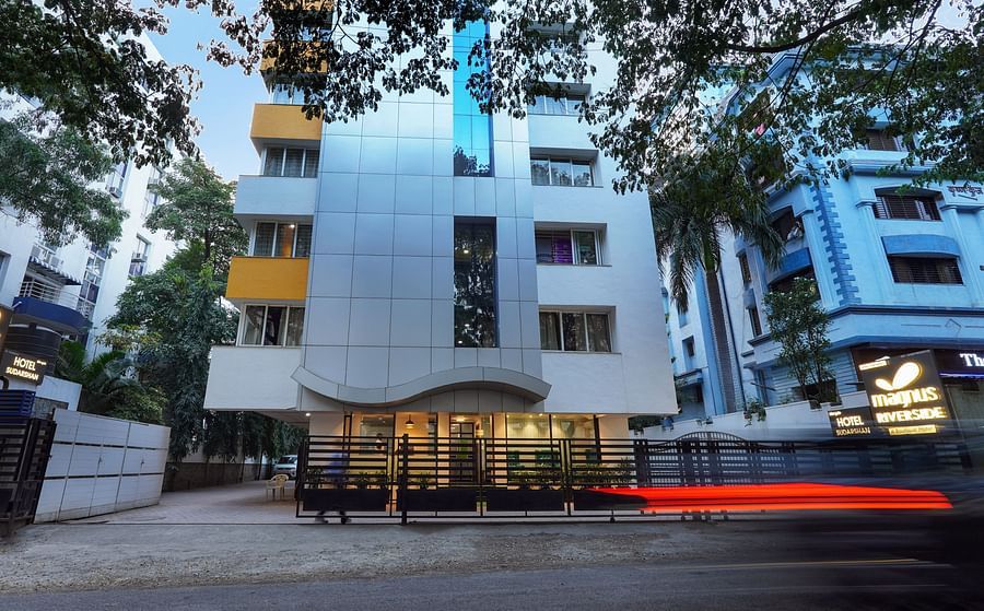 Hotel facade 