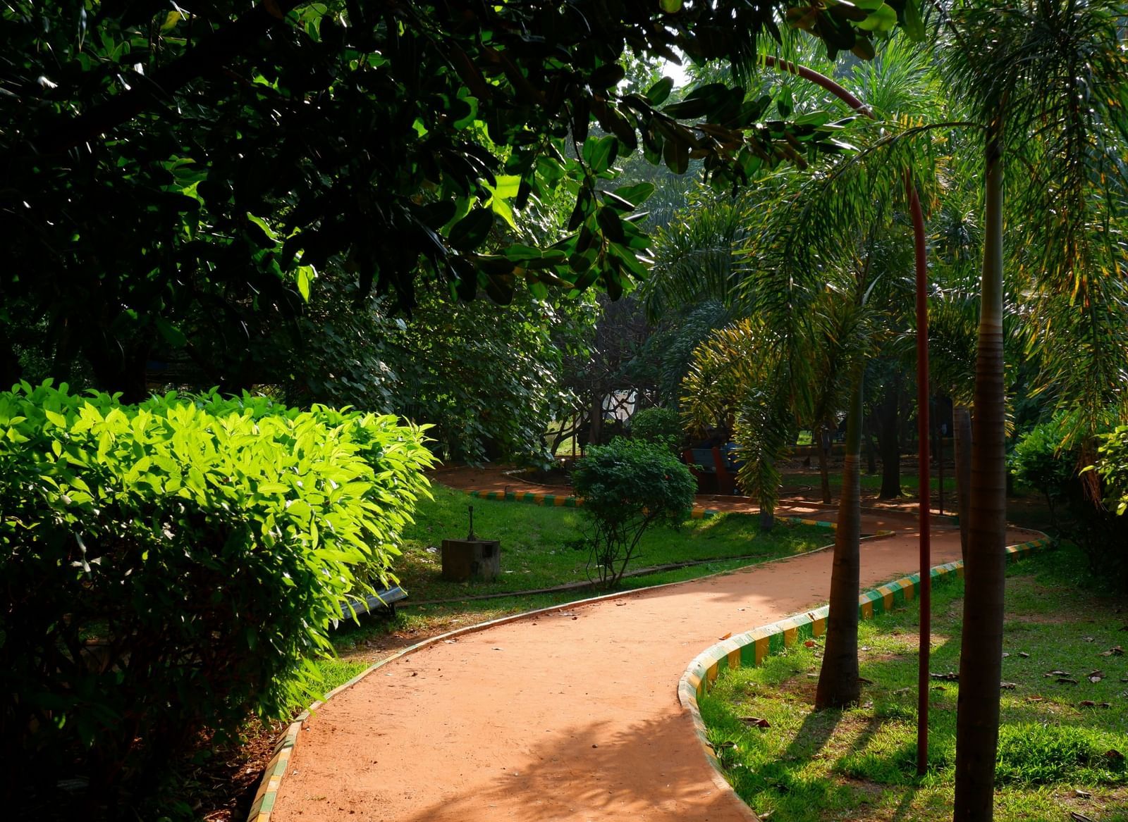 vizag-explore-lnUKnDFh4l4-unsplash