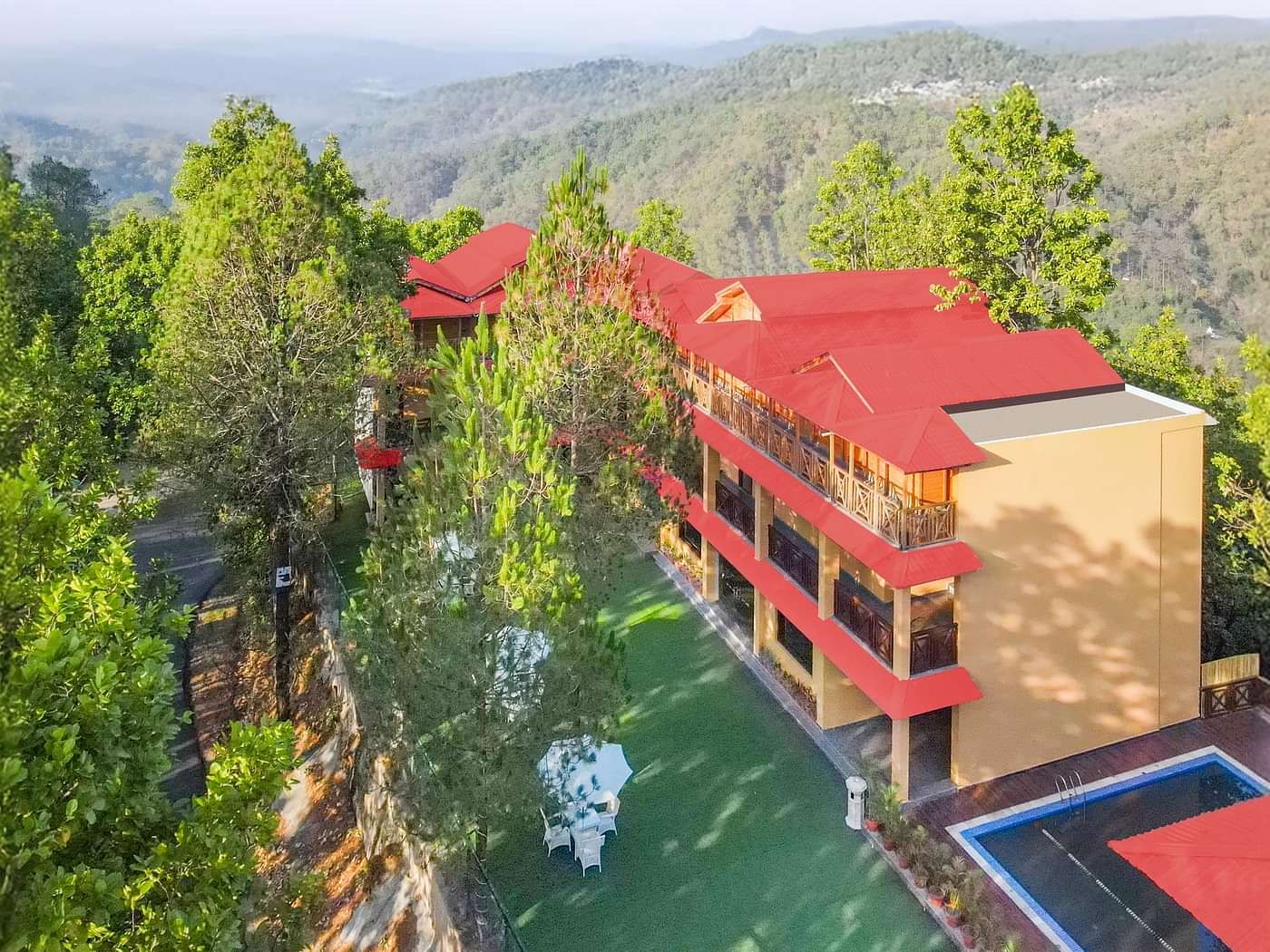 JUNGLE LODGE