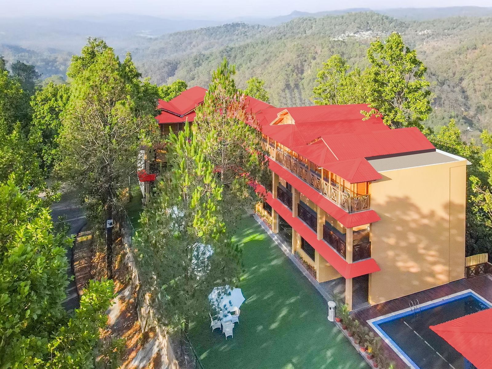 JUNGLE LODGE