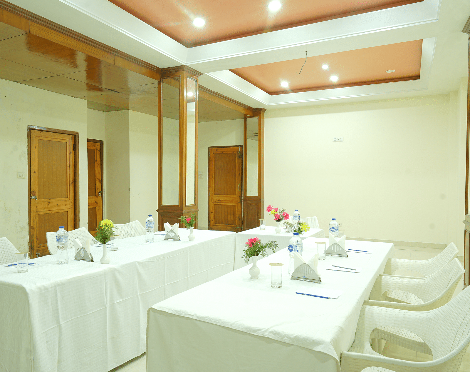 conference hall 