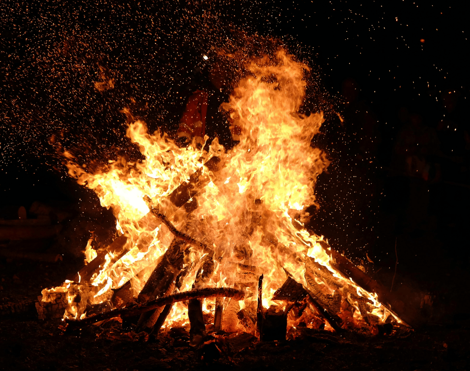 Activities | Bonfire in Yercaud | DNC Shevaroys Resorts & Spa