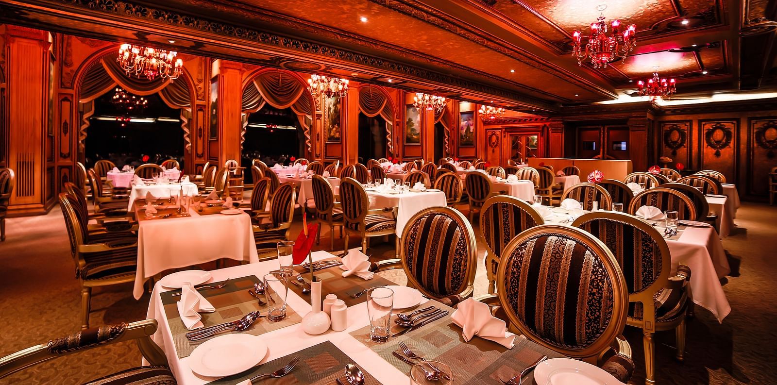 Dining arrangement in the restaurant at Sitara Luxury Hotel in Hyderabad near Ramoji Film City