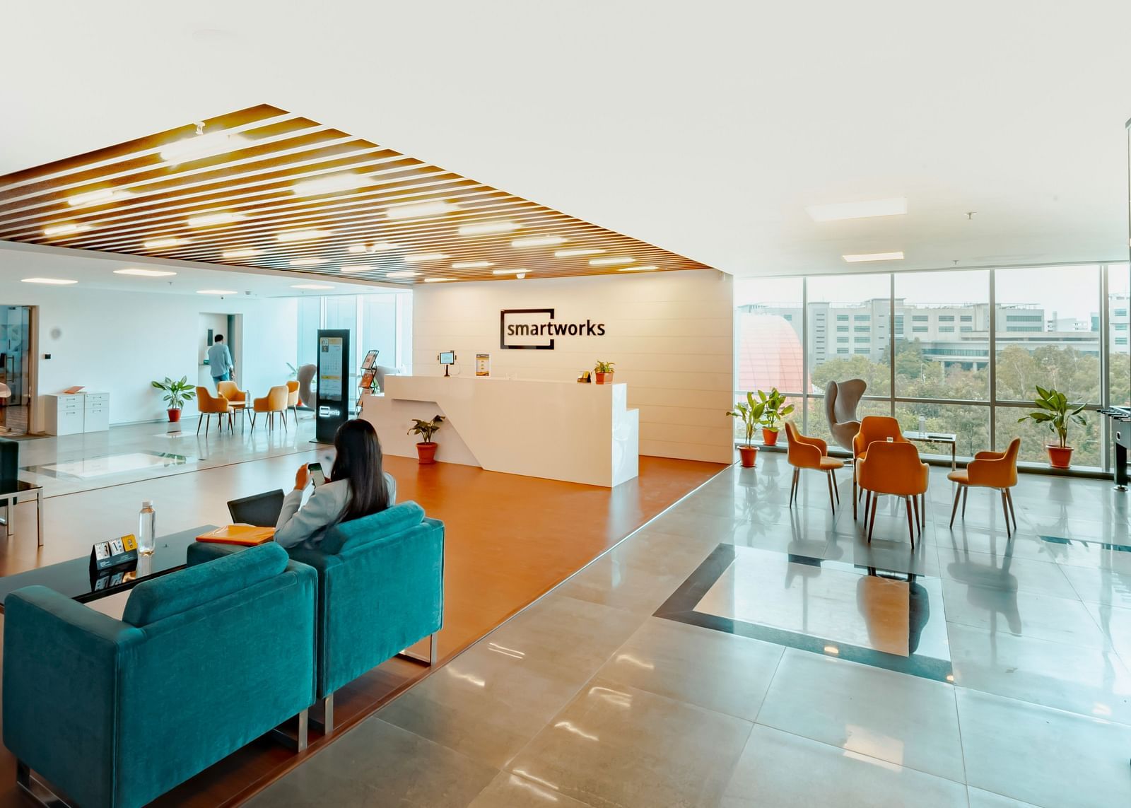 smartworks-coworking-E7Tzh2TTS6c-unsplash