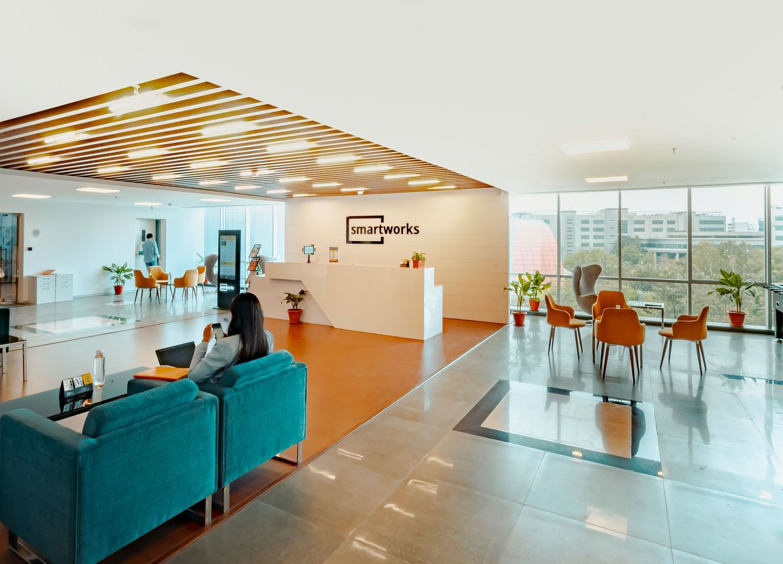 smartworks-coworking-E7Tzh2TTS6c-unsplash