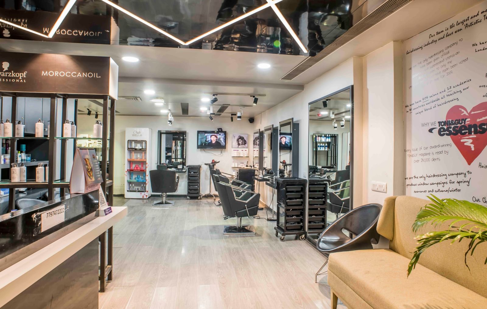 The well-lit salon area of The Citi Residenci Hotel, Durgapur.