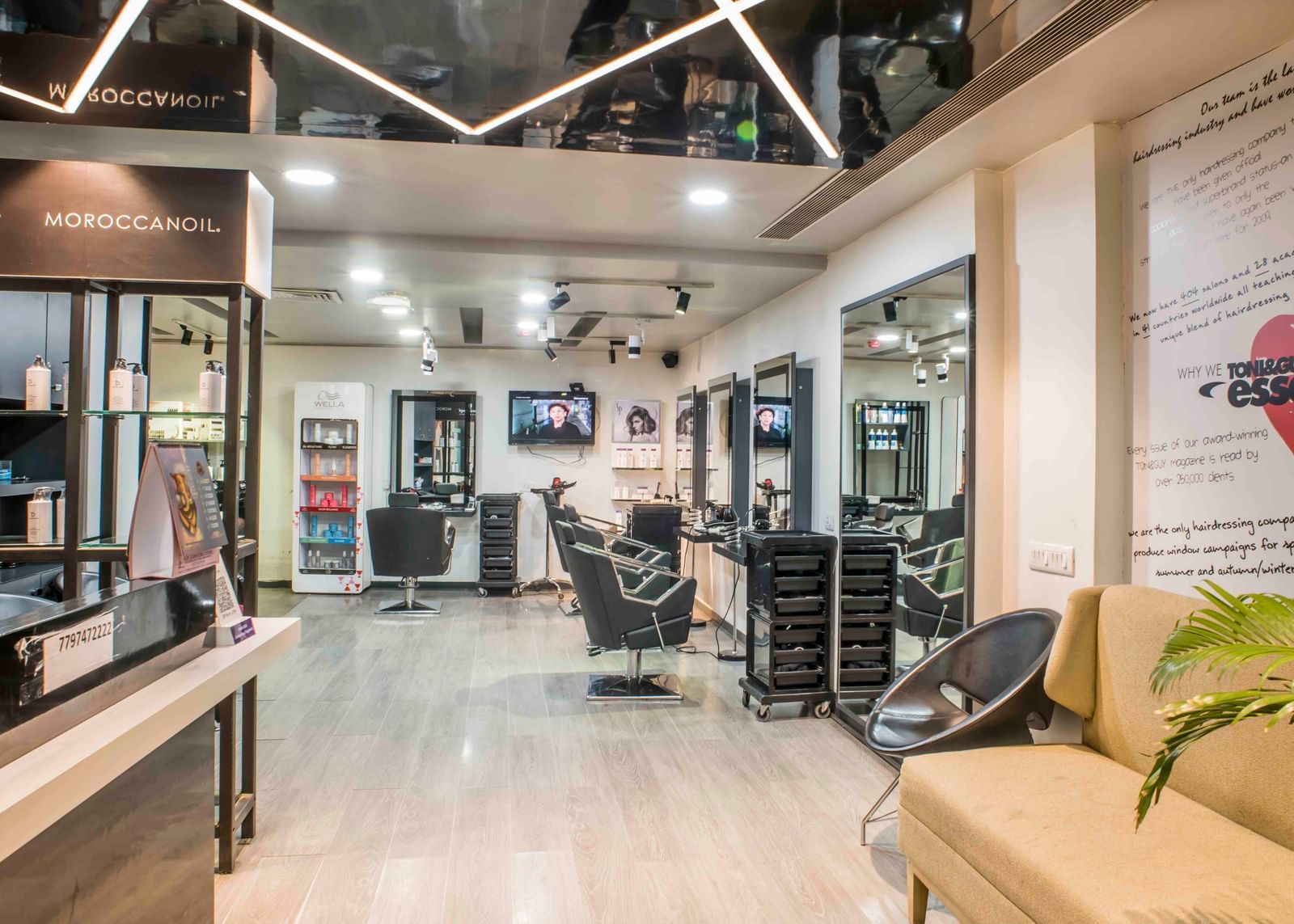 The well-lit salon area of The Citi Residenci Hotel, Durgapur.