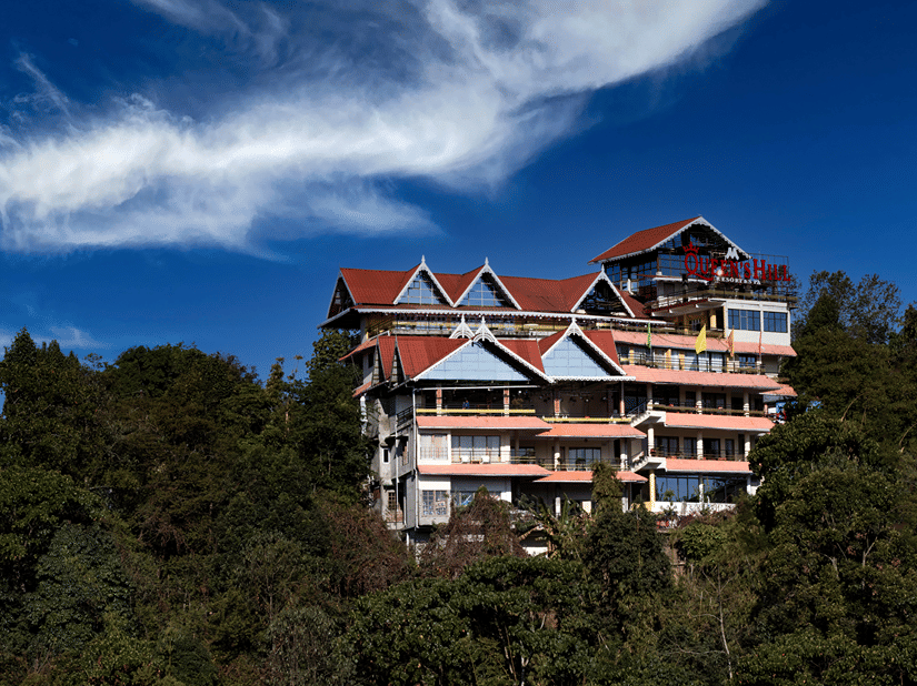Mount Queens Hill Lake Resort and Spa Mirik