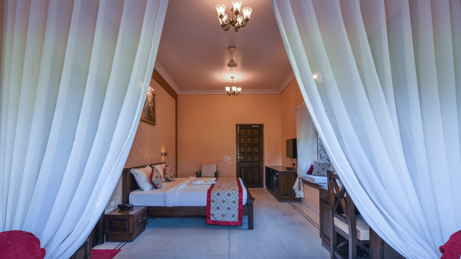 DeluxeRoom(1)