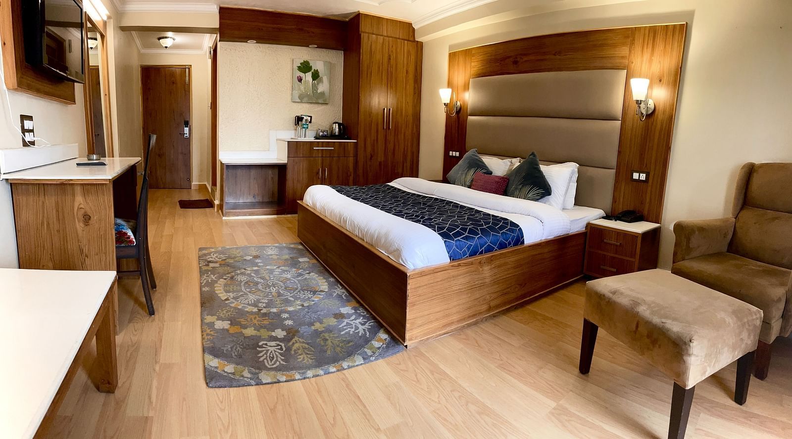 superior room with private balcony