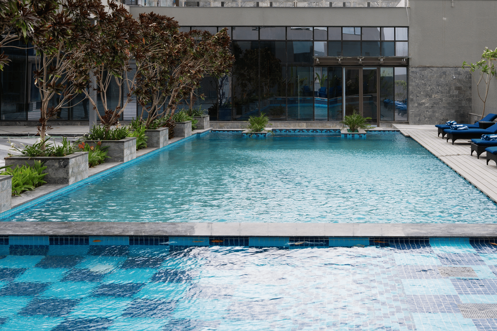 Hotels with Swimming Pool in Coimbatore | Merlis Hotel, Coimbatore