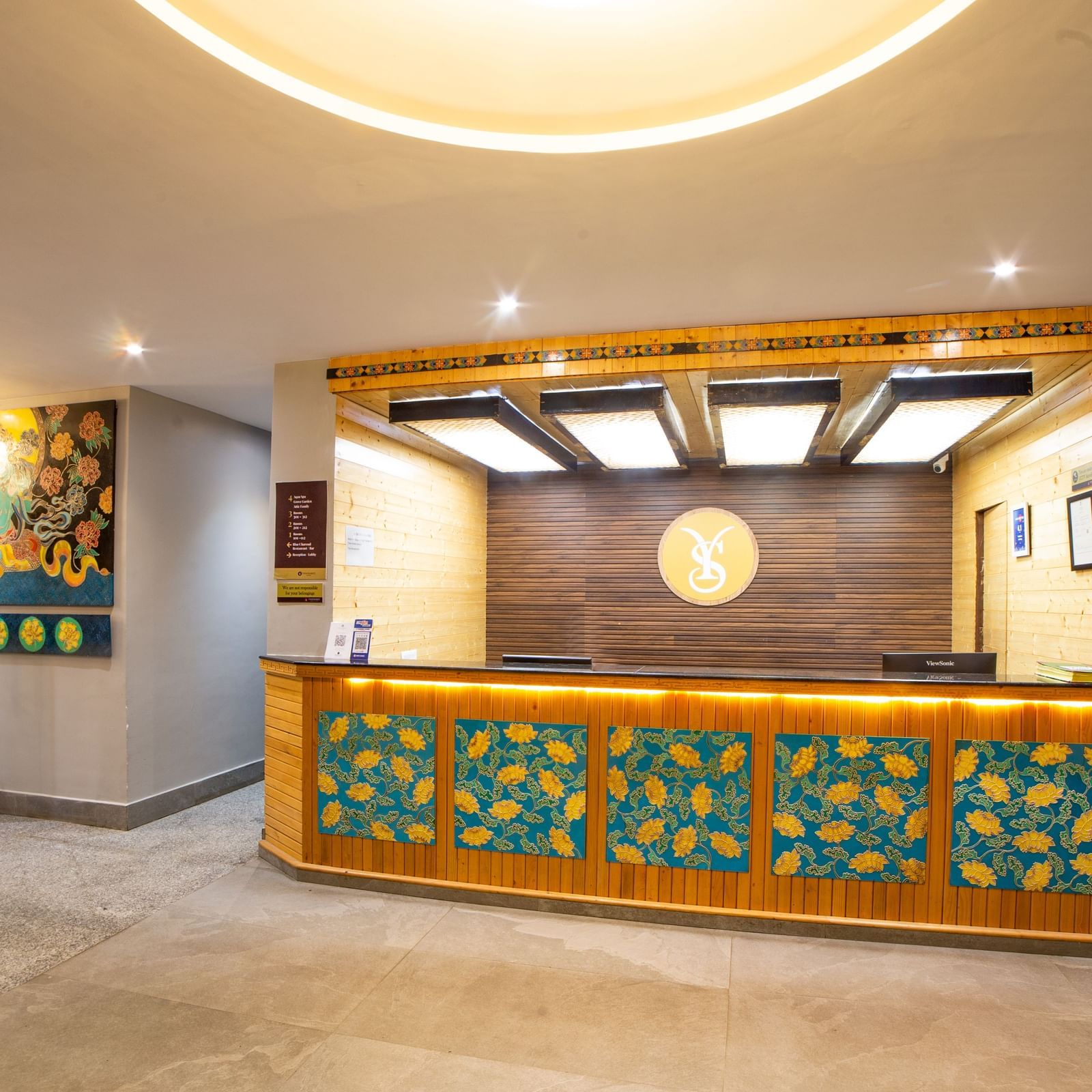LOBBY (1)