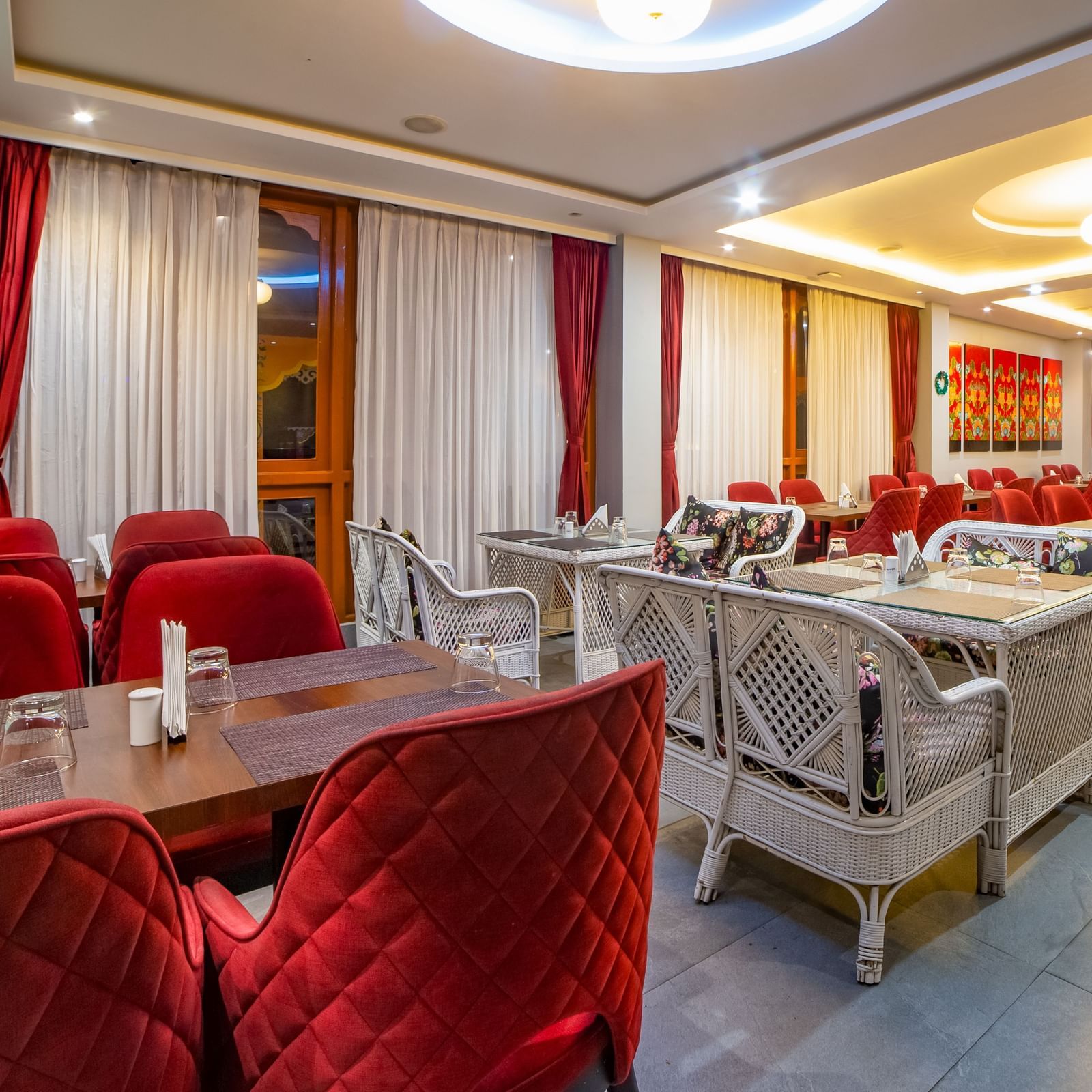 RESTAURANT (3)