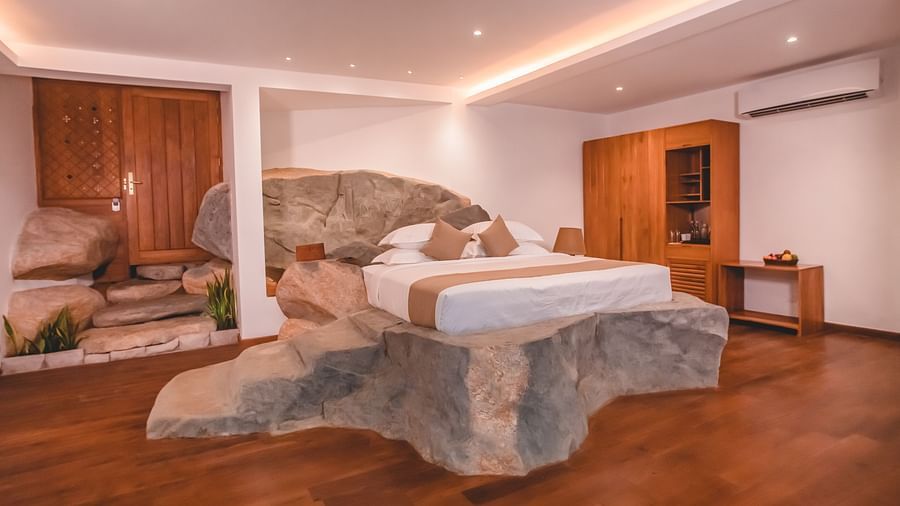 image of the sea view rock suite at the beacon by the bay villas and suites in dondra