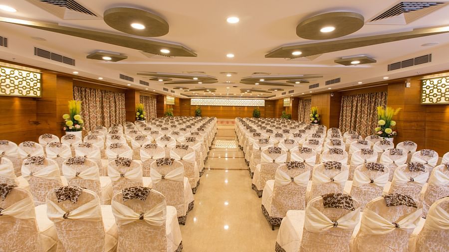 Hotel Pai Viceroy Tirupathi Sammilan Banquet Hall 