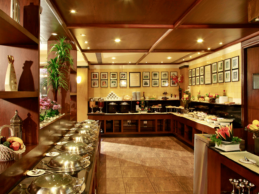interior of bengaluru restaurant at la classic, hosur road