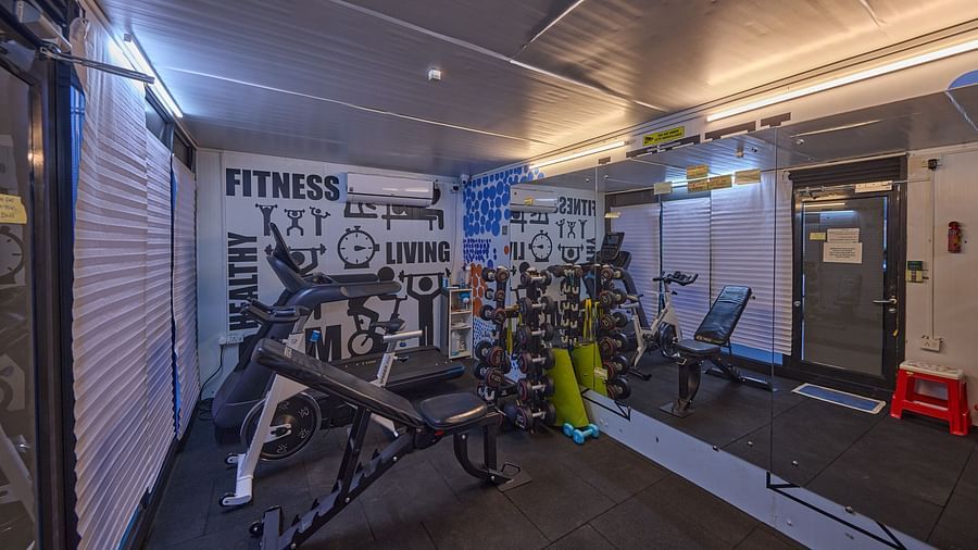 A wide angle shot of a fitness centre in Brookefield filled with equipment like treadmills and cycles - Grand Continent, Brookefield