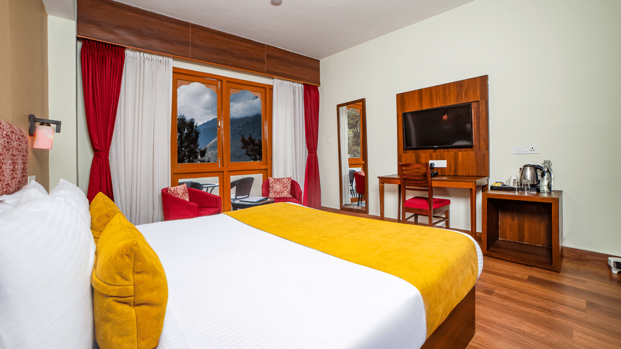 PREMIUM ROOM WITH BALCONY (5)