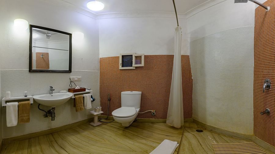 Naruka Burj BATHROOM cqntyc