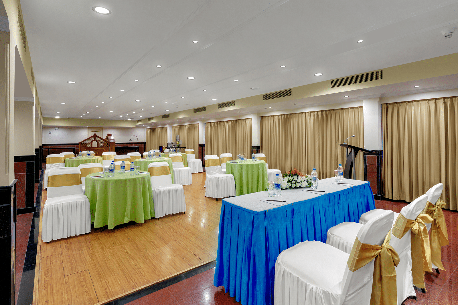 Round table seating arrangement in banquet hall at SRM Hotel Maram Malai Nagar, Chennai