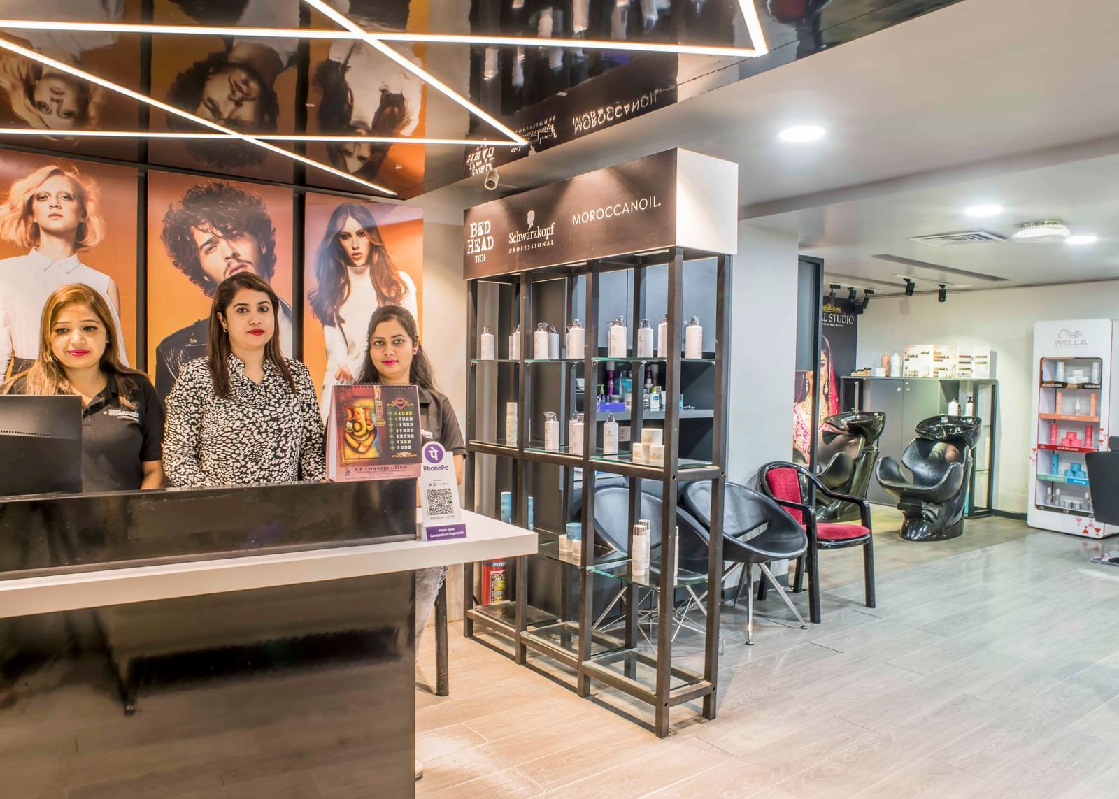A view of the salon and seating area in The Citi Residenci Hotel, Durgapur.