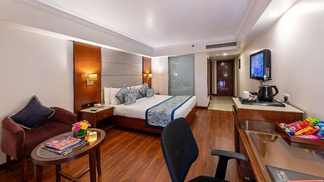 Club Room 1