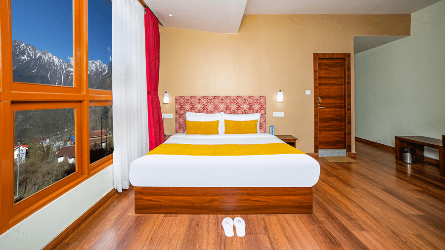 JUNIOR SUITE WITH BALCONY (2)