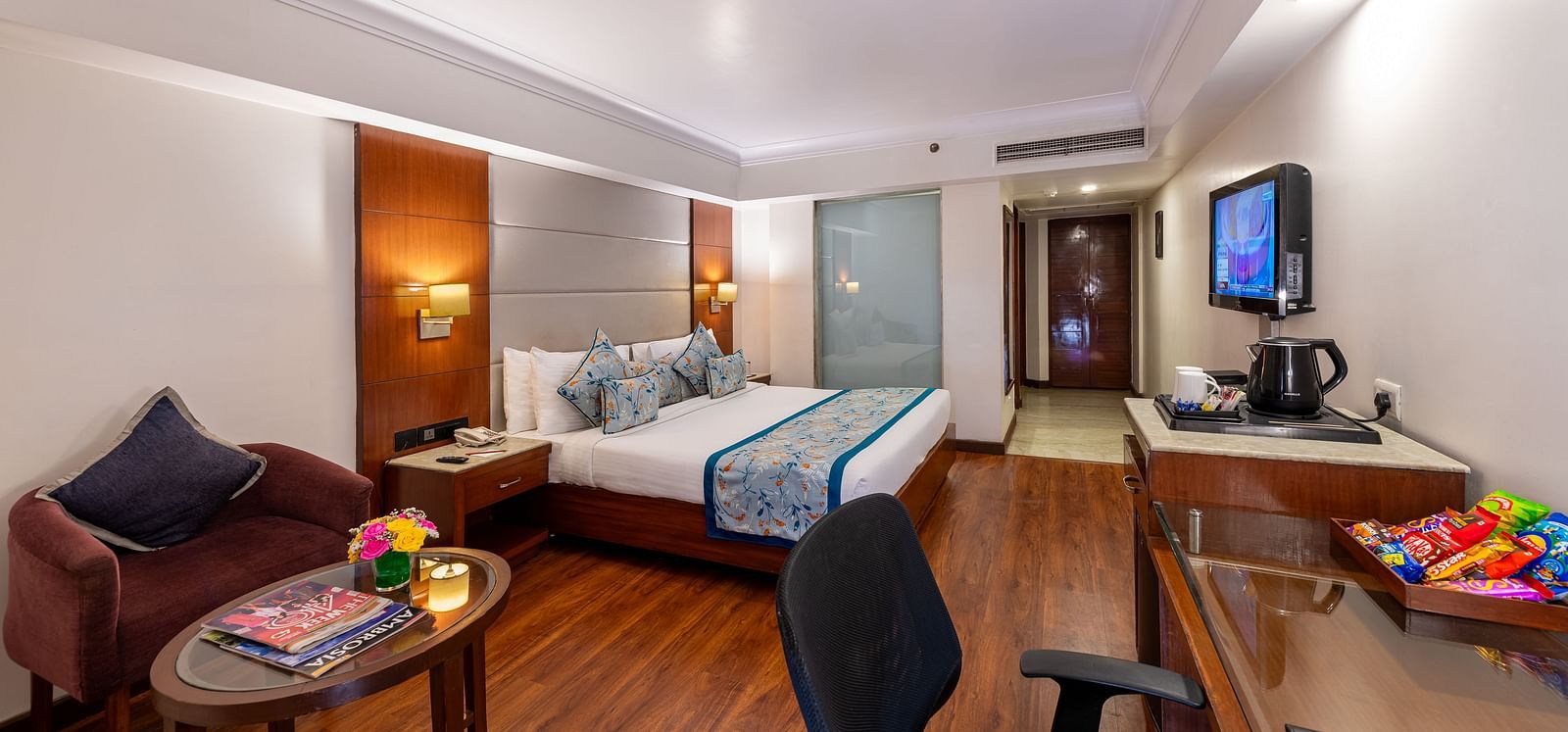 Club Room 1