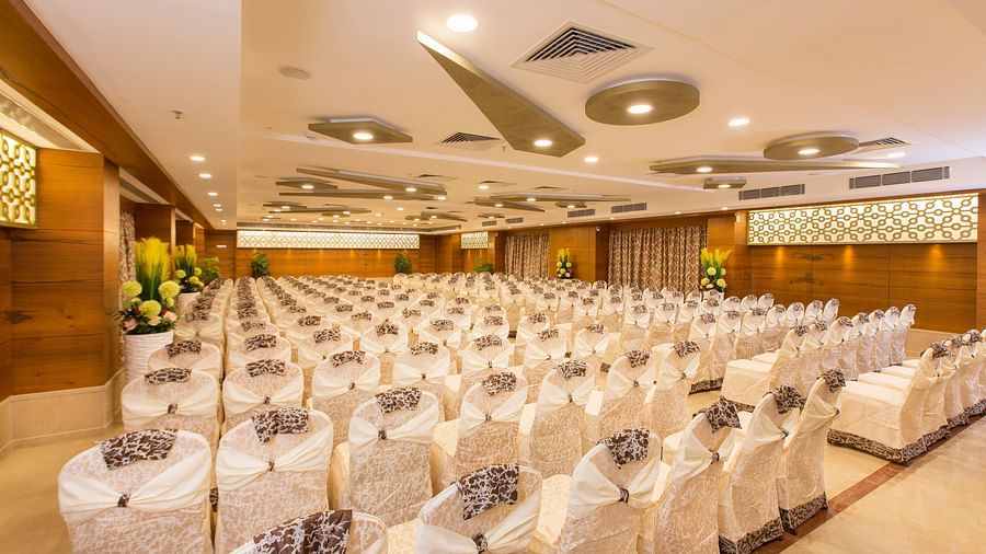 Hotel Pai Viceroy Tirupathi Sammilan Banquet Hall 